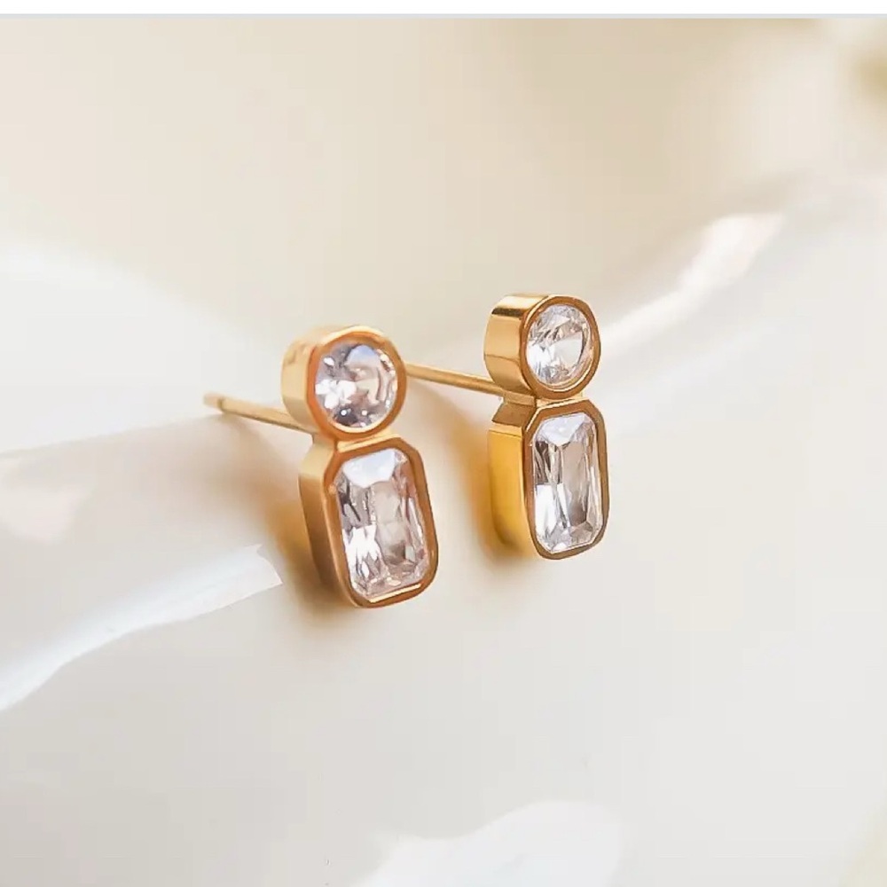 18 k gold plated and cubic zirconia earrings